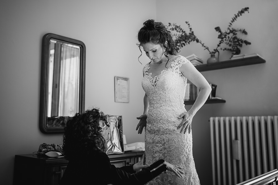 Vestizione sposa - matrimonio lago di Como