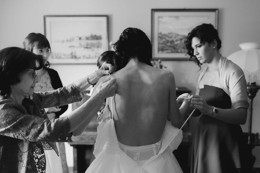 vestizione della sposa