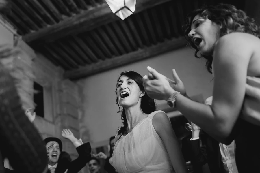 Festa di matrimonio Villa di Montruglio, balli e divertimento