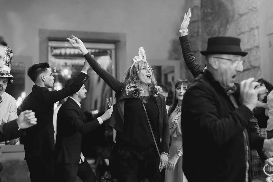 Festa di matrimonio Villa di Montruglio, balli e divertimento