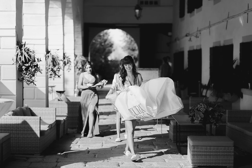 arrivo dell'abito da sposa