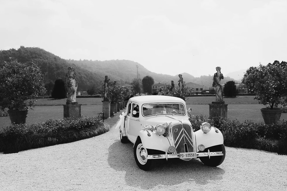 arrivo degli sposi a Villa Cavalli - Bresseo - Padova