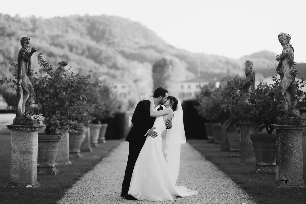 foto di coppia matrimonio a villa Cavalli