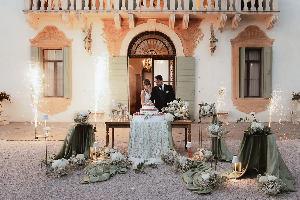 taglio della torta a villa Cavalli - Teolo (PD)