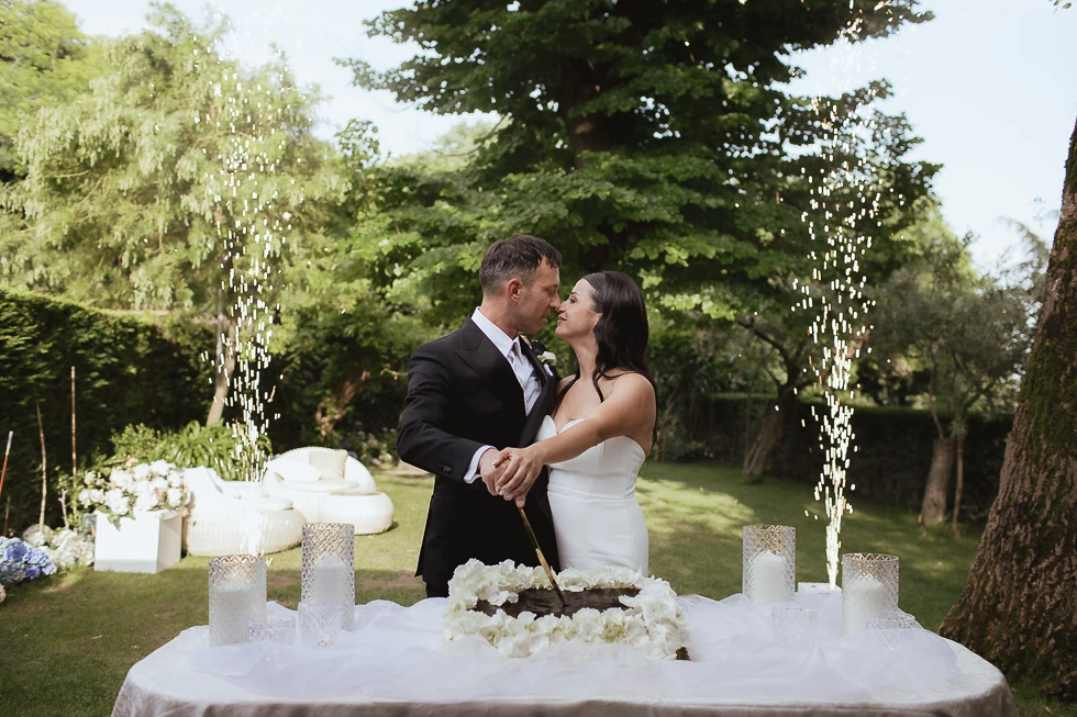 taglio della torta La Montanella di Arquà Petrarca