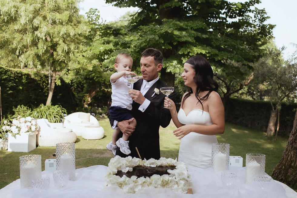 taglio della torta La Montanella di Arquà Petrarca