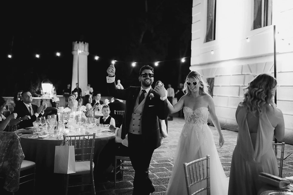 Ingresso degli sposi durante il ricevimento a Villa Selvatico